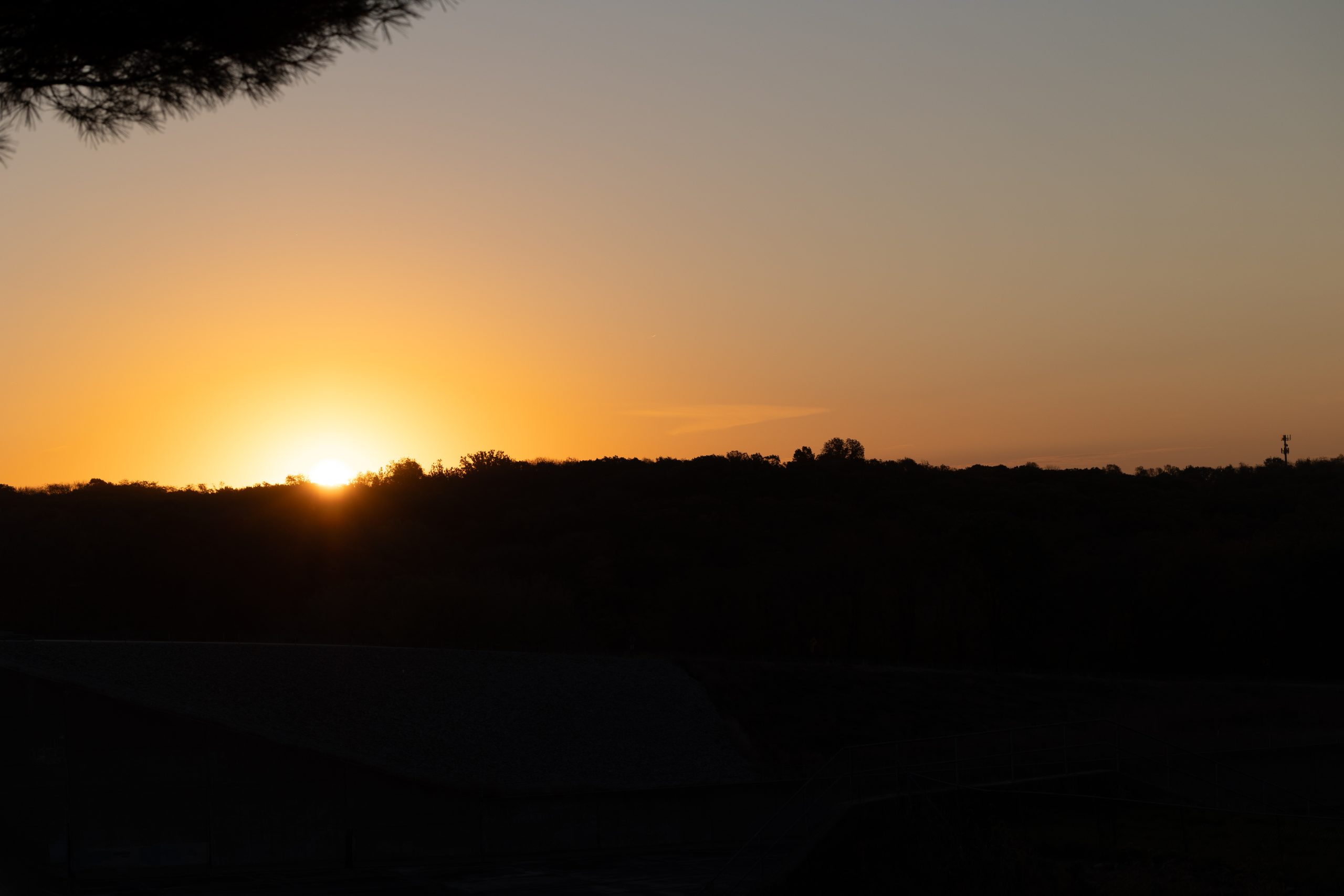 Sunrise or Sunset